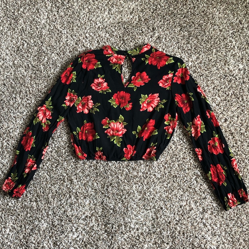 Forever 21 Floral Crop Blouse - Picture 2 of 10